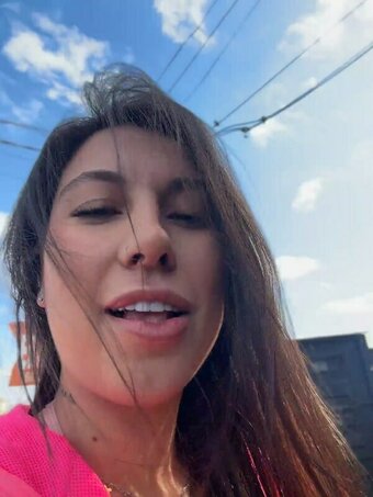 Carolini09 / Caroliney9 / https: Nude Leaks Photo 27