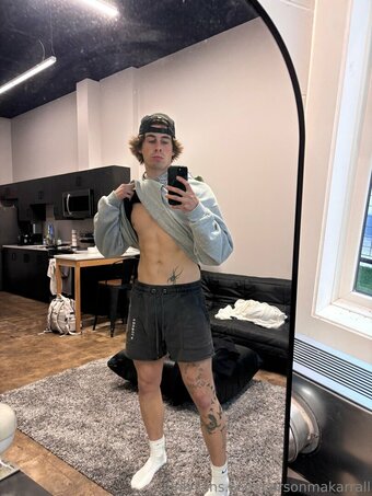 carsonmakarrall Nude Leaks Photo 1