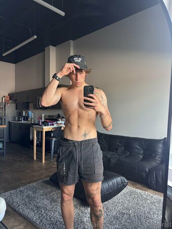 carsonmakarrall Nude Leaks Photo 7