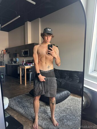 carsonmakarrall Nude Leaks Photo 9