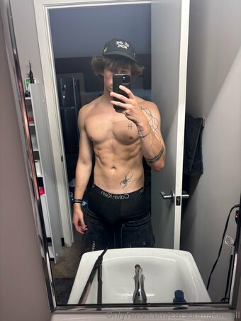 carsonmakarrall Nude Leaks Photo 13