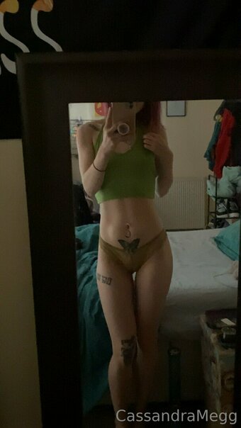 cassandrameg / thathippiechixk Nude Leaks OnlyFans Photo 18