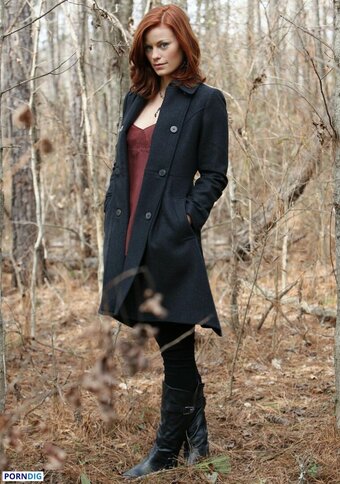 Cassidy Freeman Nude Leaks Photo 21