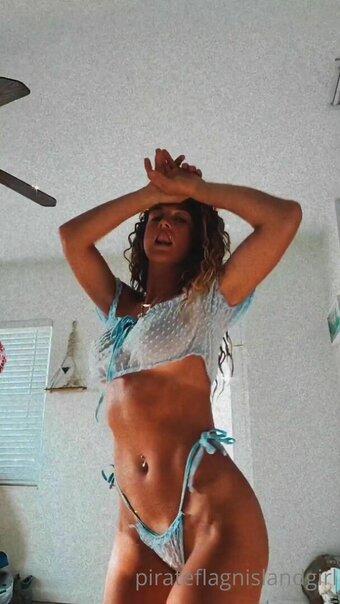 Cassie Zero / islandgirl11 / pirateflagnislandgirl Nude Leaks OnlyFans Photo 1