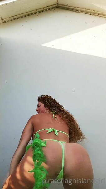 Cassie Zero / islandgirl11 / pirateflagnislandgirl Nude Leaks OnlyFans Photo 16