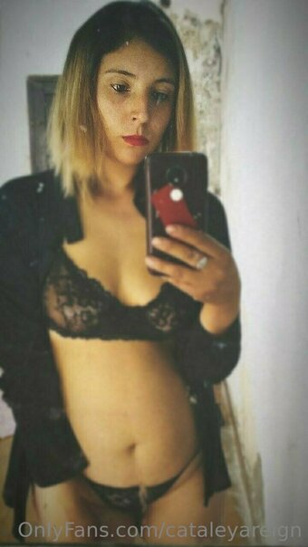 cataleyareign Nude Leaks Photo 2