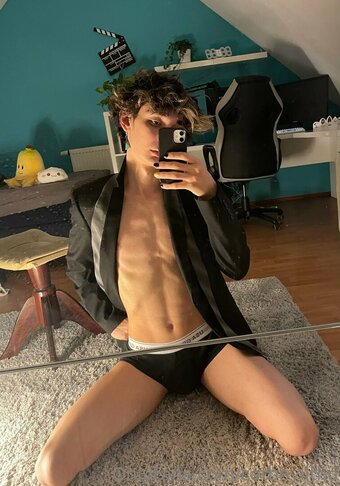 catboylitho Nude Leaks Photo 2