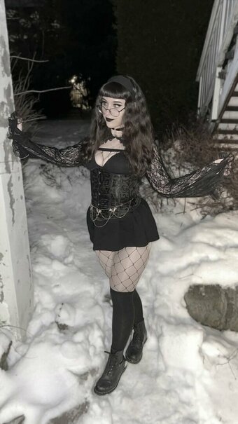 catluvsfrogs / https: Nude Leaks Photo 3