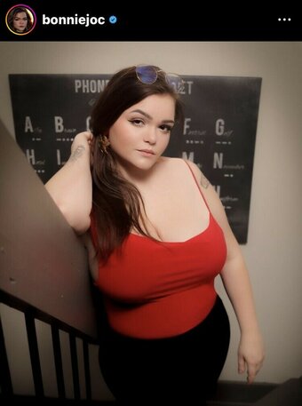 cbeezeec / cecilybeezee Nude Leaks OnlyFans Photo 8