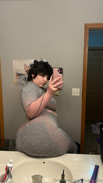 ceceisarose Nude Leaks Photo 4