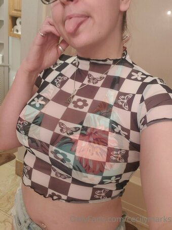 cecilymarks Nude Leaks Photo 6