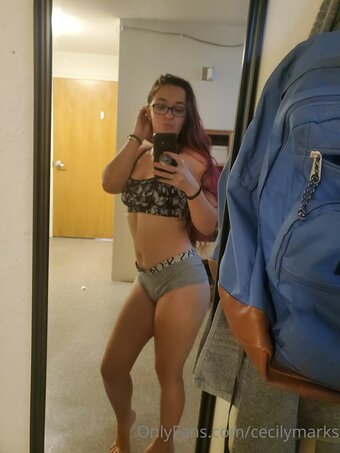 cecilymarks Nude Leaks Photo 15
