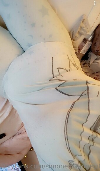 ceeceemiaaa Nude Leaks Photo 10