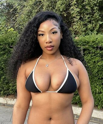 Ceechynaa Nude Leaks Photo 3