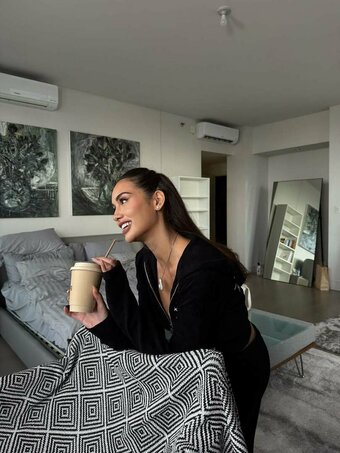 Celeste Cortesi / celeste_cortesi Nude Leaks Photo 1