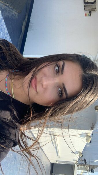 Celia Valiente / celiaavalieente / celiaavalientee / https: Nude Leaks Photo 1