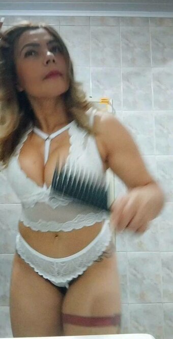 celiayoutube / Celia Ferreira Ferreira / Célia França / celialoraoficial Nude Leaks OnlyFans Photo 2