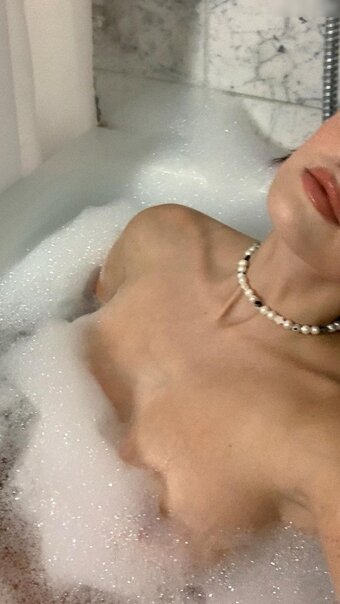 Celine Bethmann / celinebethmann Nude Leaks Photo 1