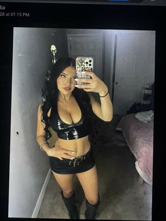 cessyenv Nude Leaks Photo 2
