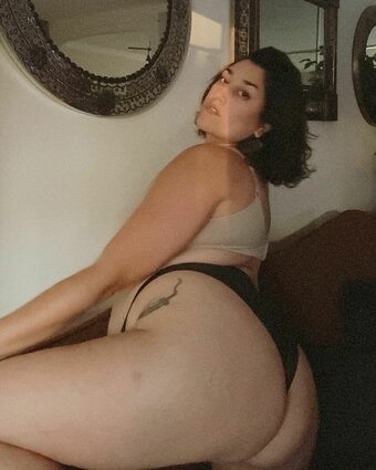 Cha Cha / chachamama / chachamamaburlesque Nude Leaks OnlyFans Photo 7