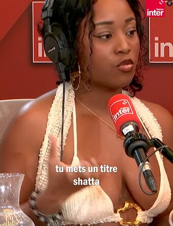 Chanteuse Nude Leaks Photo 4