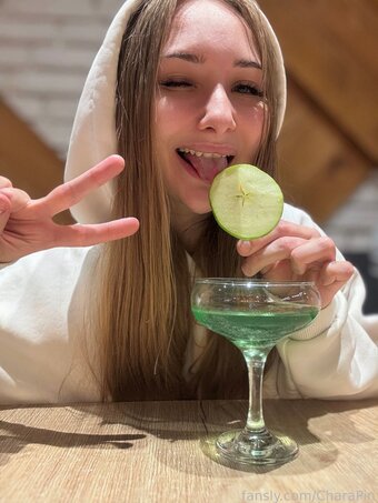 CharaPin Nude Leaks Photo 22