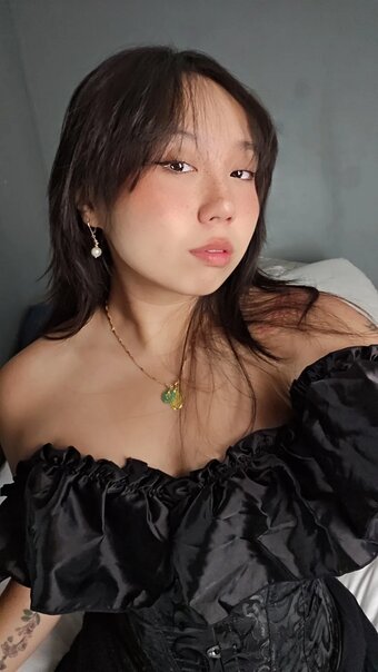 charitzu Nude Leaks Photo 3