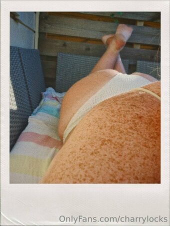 Charrylocks / blowsomecherry Nude Leaks OnlyFans Photo 9