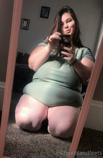 cheeksandfeetsfree Nude Leaks Photo 4