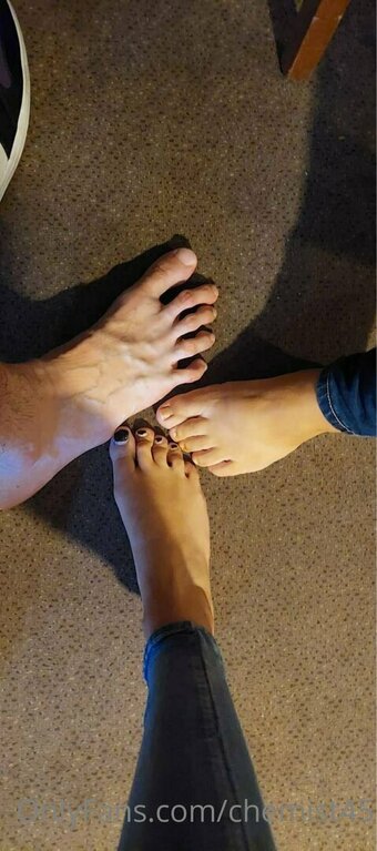 chemist45 Nude Leaks Photo 1