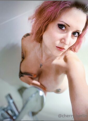 Cherry Berlin / cherry.berlin Nude Leaks OnlyFans Photo 24