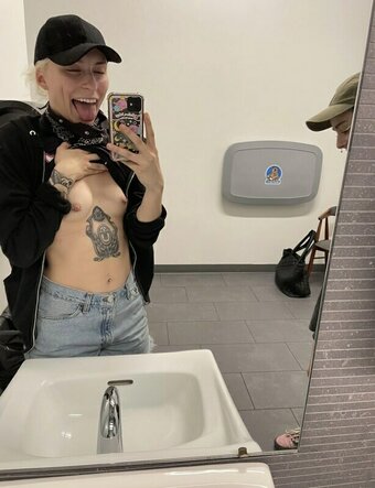 Cherry Wilder / cherrygetswilder / cherrywilder / cherrywilder... / chrrywilde / xXxbrandyxXx Nude Leaks OnlyFans Photo 4
