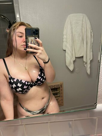 cherrybae / cherrybae.shop / cherrybaexoxo4 Nude Leaks OnlyFans Photo 4