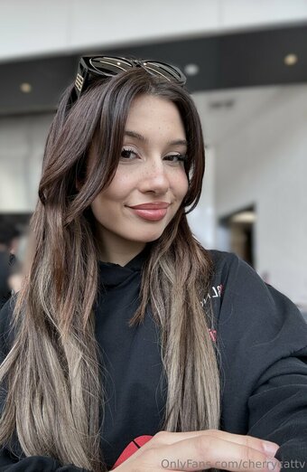 cherrycattv Nude Leaks Photo 9