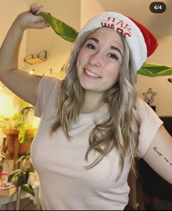Cherrycgames / cherryygames / cookiebabigirl Nude Leaks OnlyFans Photo 6