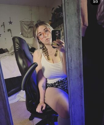 Cherrycgames / cherryygames / cookiebabigirl Nude Leaks OnlyFans Photo 7
