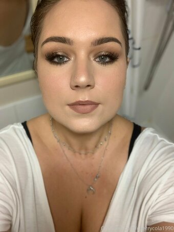 Cherrycola1990 / lolacherry.cola Nude Leaks OnlyFans Photo 14