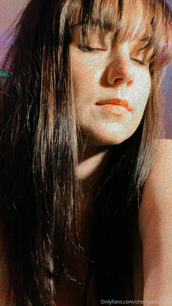 Cherrycola1990 / lolacherry.cola Nude Leaks OnlyFans Photo 23