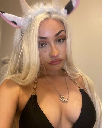 cherryishere8 Nude Leaks Photo 2