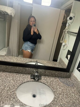 cherryredd27 Nude Leaks Photo 12