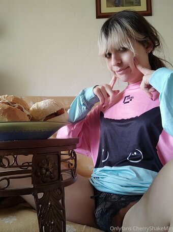 Cherryshakemin Nude Leaks OnlyFans Photo 91