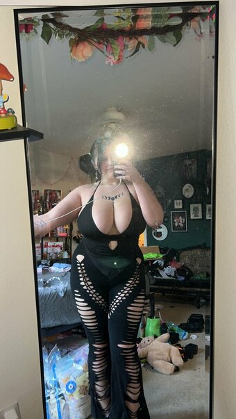 cheyenne_cc / cheyenn59879948 / cheyennecc / cheyennecc_cc Nude Leaks OnlyFans Photo 3