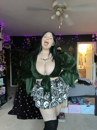 cheyenne_cc / cheyenn59879948 / cheyennecc / cheyennecc_cc Nude Leaks OnlyFans Photo 9