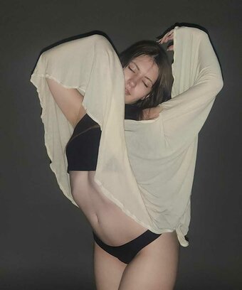 chilli.chibi / chibsx / lilchibibiz Nude Leaks OnlyFans Photo 25