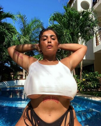 chippynonstopof / backnonsssstop / chippy_nonstop / chippyxnonstop Nude Leaks OnlyFans Photo 2