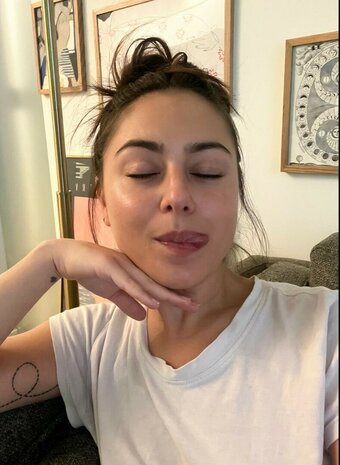 Chloecloud9 / chloecloudy Nude Leaks OnlyFans Photo 24