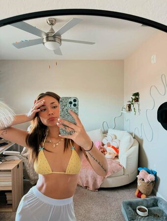 Chloee / ItsAChloee / https: / itschloeerae Nude Leaks Photo 1
