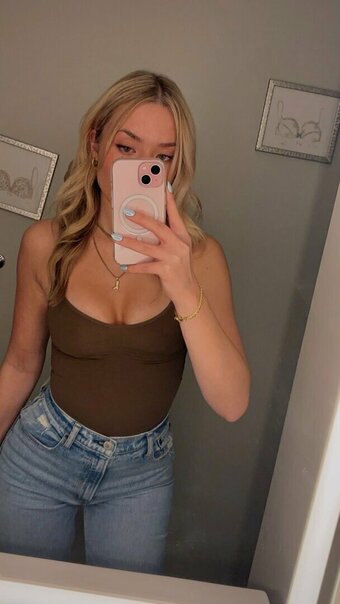 Chloeemma Nude Leaks Photo 10