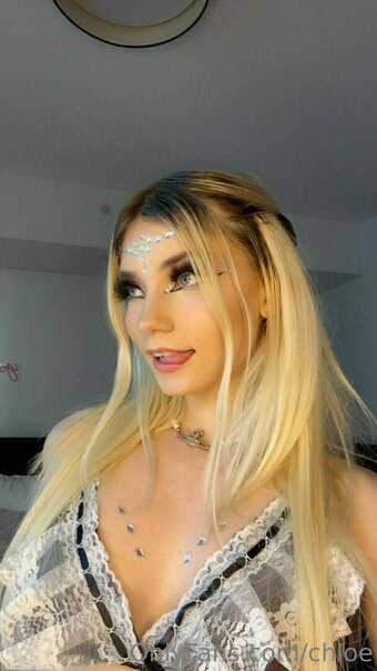 chlostar / chlostar_ny Nude Leaks OnlyFans Photo 4