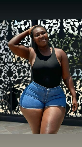 choqolate_gh / choqolate gh Nude Leaks Photo 2